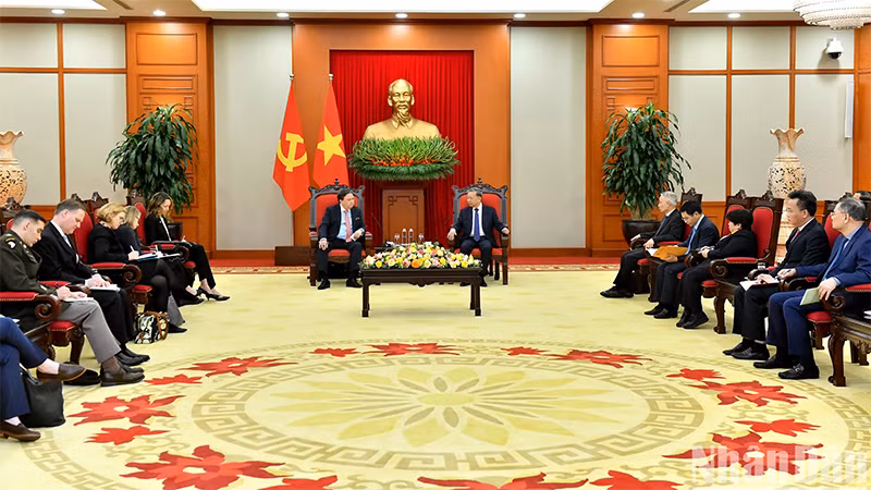 Quang cảnh buổi tiếp. (Ảnh: ĐĂNG KHOA)