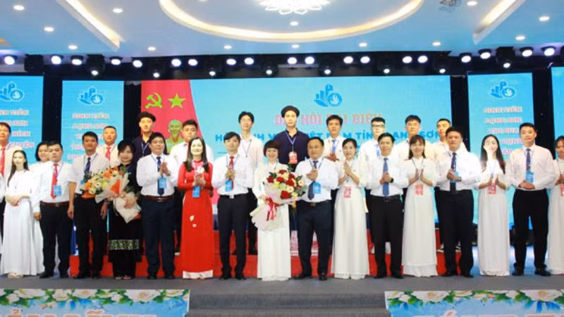 Ra mắt Ban chấp hành Hội Sinh viên Việt Nam tỉnh Lạng Sơn nhiệm kỳ 2023-2028.