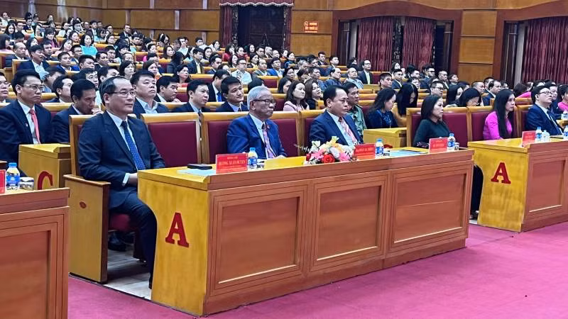 Quang cảnh lễ tôn vinh các doanh nhân, doanh nghiệp tỉnh Lạng Sơn lần thứ tư.