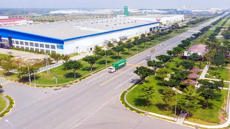 Không gian xanh bên trong Khu công nghiệp VSIP 2 ở Bình Dương. (Ảnh: TRỊNH BÌNH)