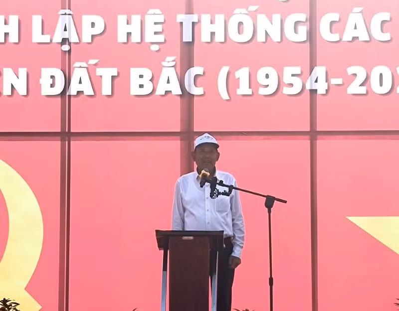 Nguyên Ủy viên Bộ Chính trị, nguyên Phó Thủ tướng Thường trực Chính phủ Trương Hòa Bình phát biểu tại buổi Lễ. Nguyên Ủy viên Bộ Chính trị, nguyên Phó Thủ tướng Thường trực Chính phủ Trương Hòa Bình phát biểu tại buổi Lễ.