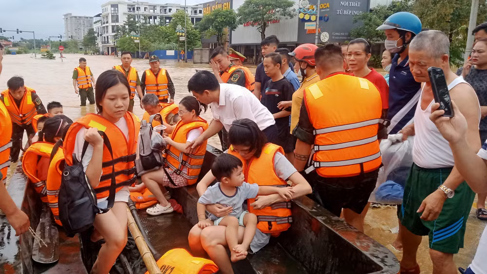 Trong lũ lịch sử, tỉnh Thái Nguyên ưu tiên coi tính mạng con người là cao nhất.