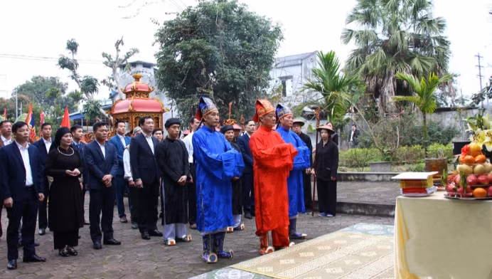 Lễ hội đền Đuổm với những nét văn hoá, tín ngưỡng đặc sắc.