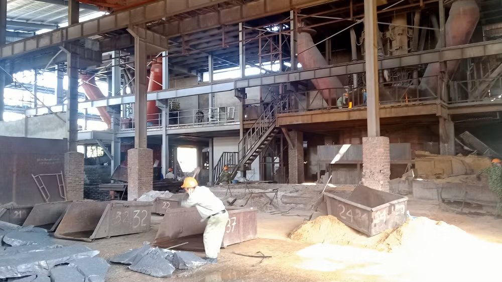 Là cơ sở sản xuất phero silíc duy nhất ở Việt Nam, Nhà máy phero silíc Thái Nguyên với công suất 12 nghìn tấn/năm hoạt động xuyên Tết Giáp Thìn. Là cơ sở sản xuất phero silíc duy nhất ở Việt Nam, Nhà máy phero silíc Thái Nguyên với công suất 12 nghìn tấn/năm hoạt động xuyên Tết Giáp Thìn.