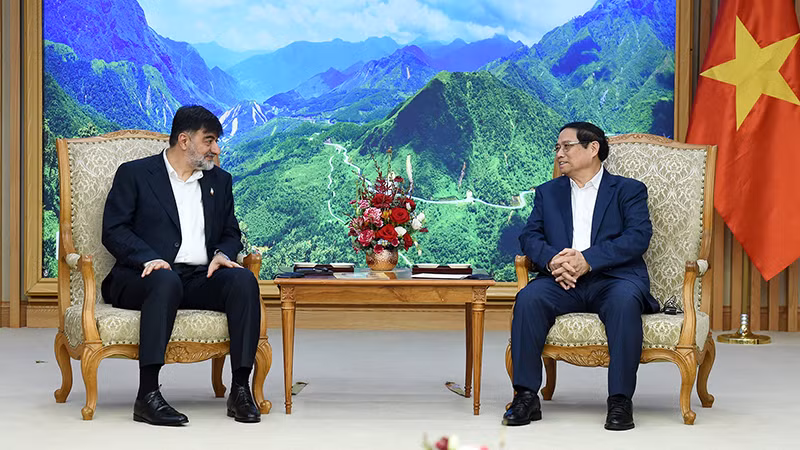 Thủ tướng Phạm Minh Chính khẳng định, Việt Nam luôn coi trọng và mong muốn thúc đẩy quan hệ hợp tác với Iran trên tất cả các lĩnh vực. Thủ tướng Phạm Minh Chính khẳng định, Việt Nam luôn coi trọng và mong muốn thúc đẩy quan hệ hợp tác với Iran trên tất cả các lĩnh vực.
