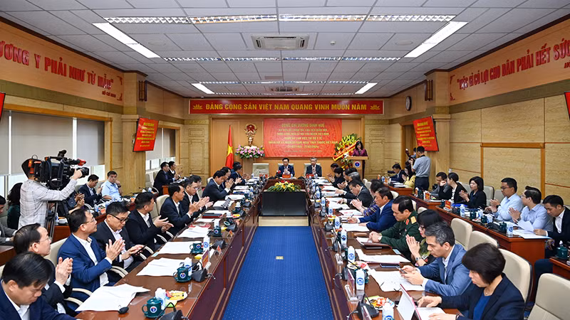 Quang cảnh cuộc làm việc với Bộ Y tế.