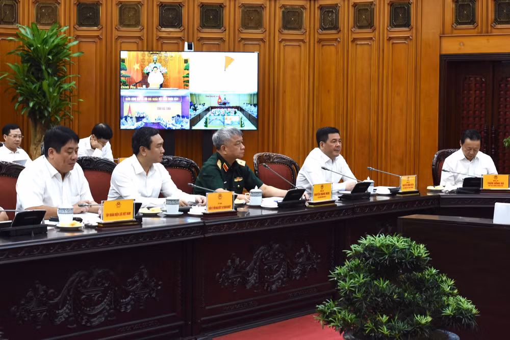 Đại diện lãnh đạo các bộ, ban, ngành tham dự cuộc họp.