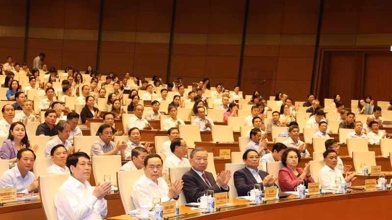Tổng Bí thư, Chủ tịch nước Tô Lâm cùng các lãnh đạo, nguyên lãnh đạo Đảng, Nhà nước và các đại biểu dự Hội nghị toàn quốc. (Ảnh: TTXVN)