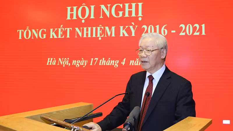 Tổng Bí thư Nguyễn Phú Trọng phát biểu tại Hội nghị tổng kết hoạt động nhiệm kỳ 2016-2021, bàn phương hướng, nhiệm vụ công tác nhiệm kỳ 2021-2026 của Hội đồng Lý luận Trung ương. (Ảnh: tapchicongsan.org.vn)