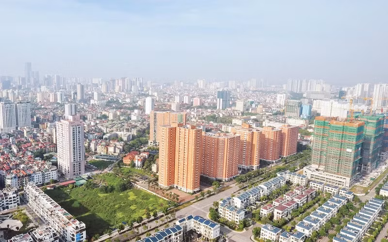 Một góc khu đô thị tây Hồ Tây, Hà Nội. (Ảnh: ÐĂNG ANH)