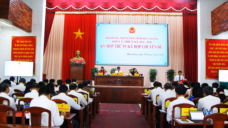 Quang cảnh kỳ họp.