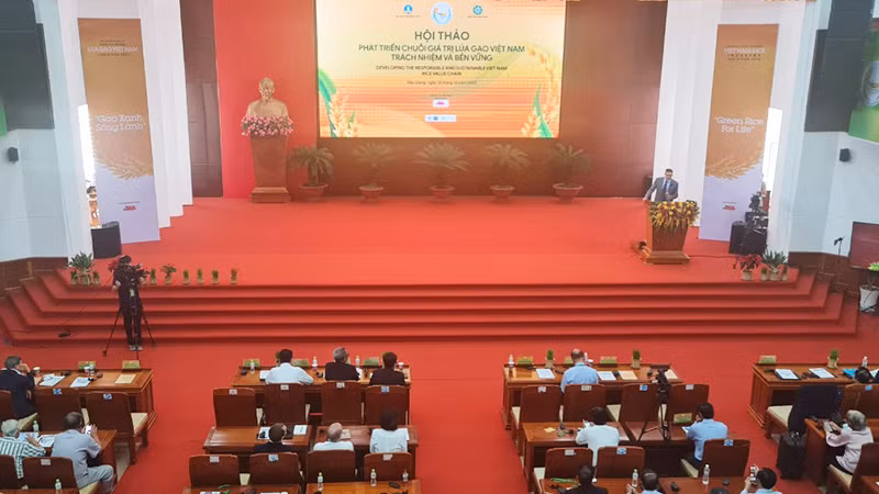 Quang cảnh Hội thảo.
