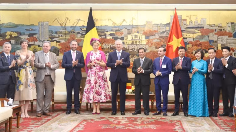 Nhà vua Philippe và Hoàng hậu Mathilde của Vương quốc Bỉ thăm thành phố Hải Phòng.