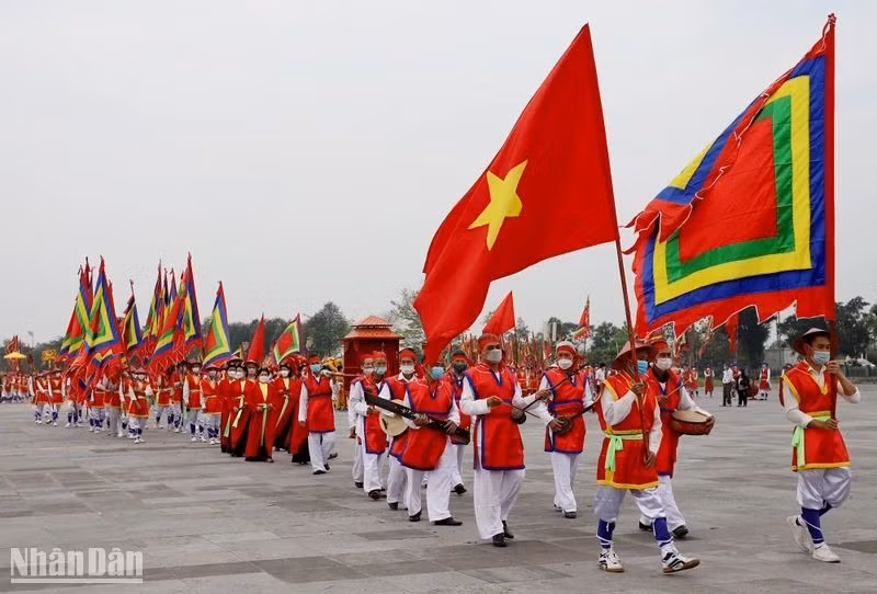 Rước kiệu về Đền Hùng là nét đẹp văn hóa của người dân đất Tổ trong dịp Giỗ Tổ Hùng Vương.