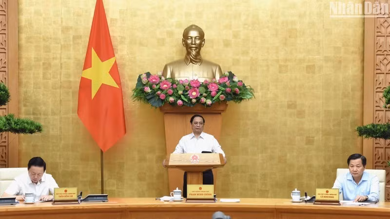 Thủ tướng Phạm Minh Chính chủ trì phiên họp Chính phủ chuyên đề về xây dựng pháp luật tháng 7/2023. (Ảnh: Trần Hải).