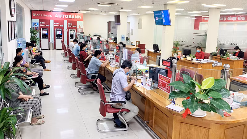 Agribank giảm tiếp lãi suất cho vay để hỗ trợ người dân, doanh nghiệp
