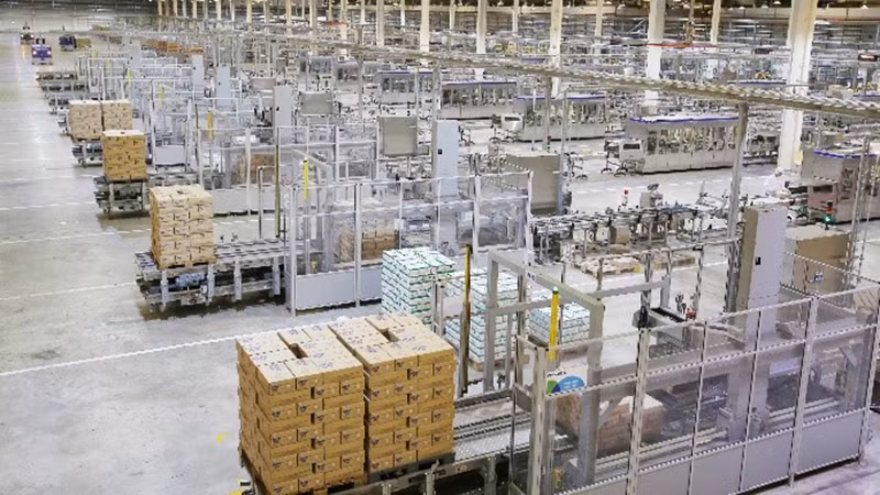 Vinamilk đầu tư nhiều công nghệ hiện đại để tiết kiệm năng lượng, giảm phát thải.