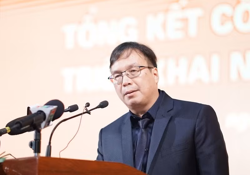 Chủ tịch Hội đồng thành viên, Tổng Giám đốc Nhà xuất bản Giáo dục Việt Nam Nguyễn Tiến Thanh.