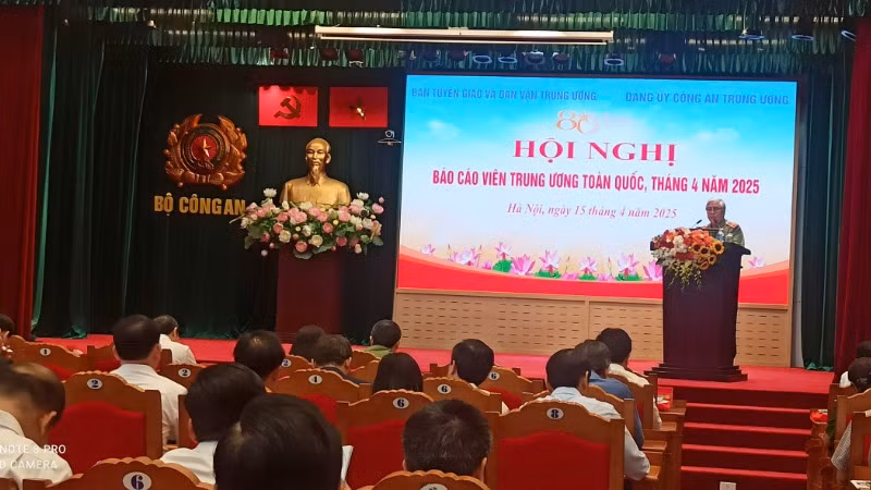 Toàn cảnh Hội nghị Báo cáo viên Trung ương toàn quốc tháng 4/2025.