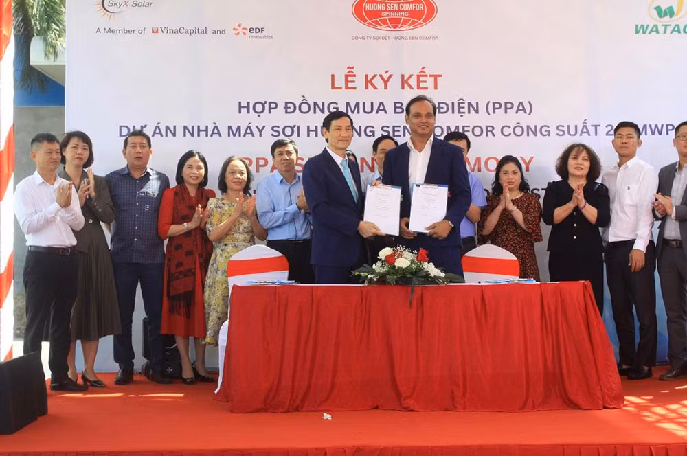 Ký kết hợp đồng mua bán điện mặt trời có tổng công suất hơn 2.200 kWp.