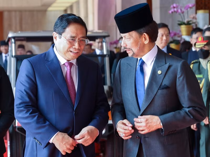 Quốc vương Hassanal Bolkiah và Thủ tướng Chính phủ Phạm Minh Chính trong chuyến thăm chính thức tới Brunei Darussalam của Thủ tướng. (Ảnh: VGP)