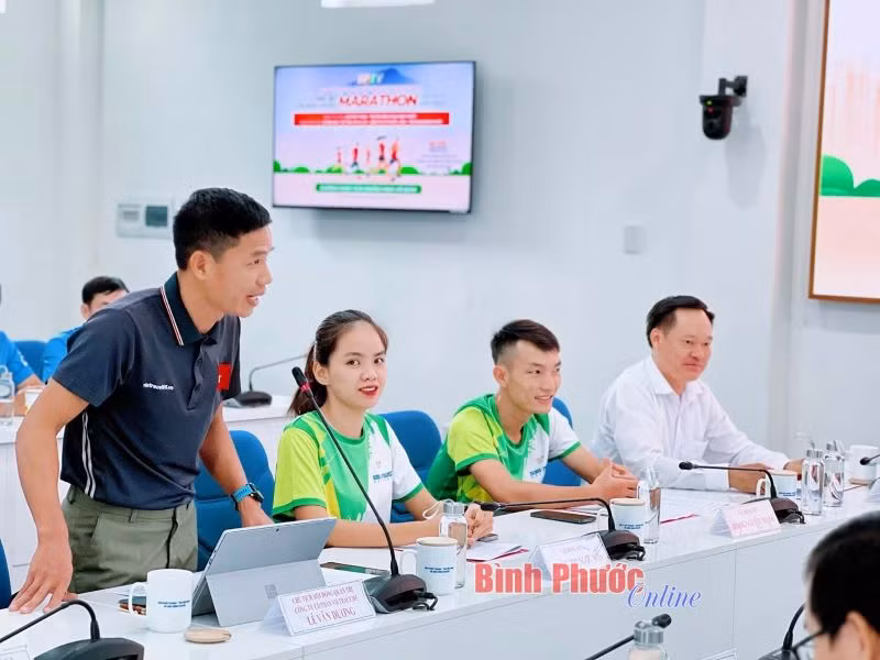 Ông Lê Văn Dương, Chủ tịch Hội đồng quản trị Công ty cổ phần Vietrace365 - đơn vị phối hợp tổ chức giải công bố sơ lược những thông tin chuyên môn của giải.
