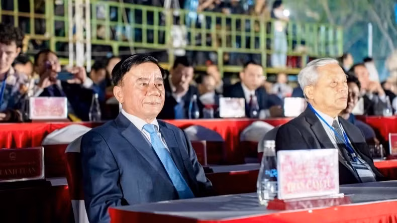 Đồng chí Trần Cẩm Tú, Ủy viên Bộ Chính trị, Thường trực Ban Bí thư Trung ương Đảng tham dự chương trình.