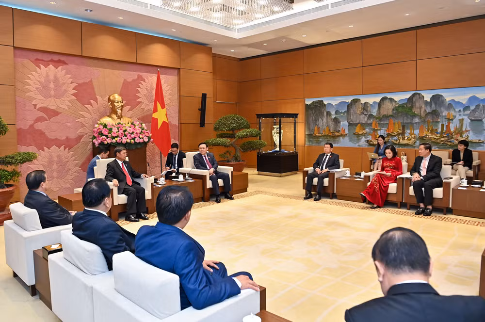 Quang cảnh buổi tiếp tại Nhà Quốc hội. Quang cảnh buổi tiếp tại Nhà Quốc hội.