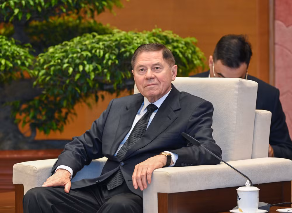 Chánh án Lebedev Vyacheslav Mikhailovich phát biểu tại buổi tiếp. Chánh án Lebedev Vyacheslav Mikhailovich phát biểu tại buổi tiếp.
