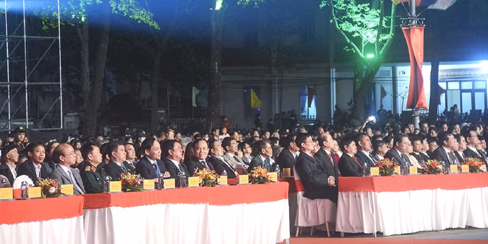 Các đại biểu dự lễ khai mạc Lễ hội Cà-phê Buôn Ma Thuột lần thứ 8 năm 2023.