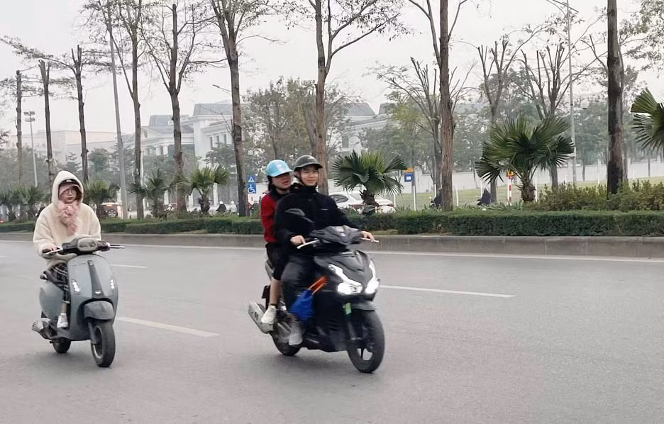 Khu vực Hà Nội có mưa, mưa rào, trời chuyển rét. Ảnh: ĐT