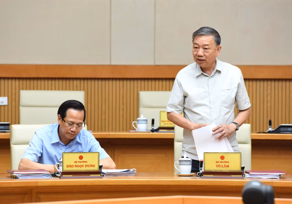 Bộ trưởng Bộ Công an Tô Lâm phát biểu. Bộ trưởng Bộ Công an Tô Lâm phát biểu.