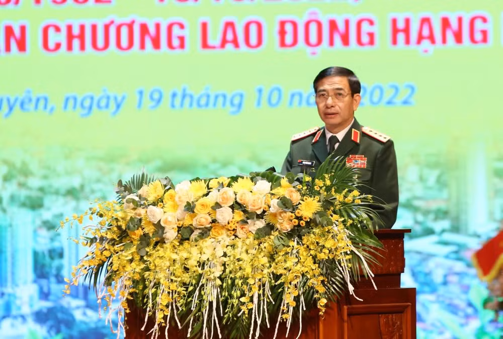 Đại tướng Phan Văn Giang biểu dương thành tựu đã đạt được và đề nghị Thái Nguyên vươn lên xứng tầm là thành phố trọng điểm trong khu vực.