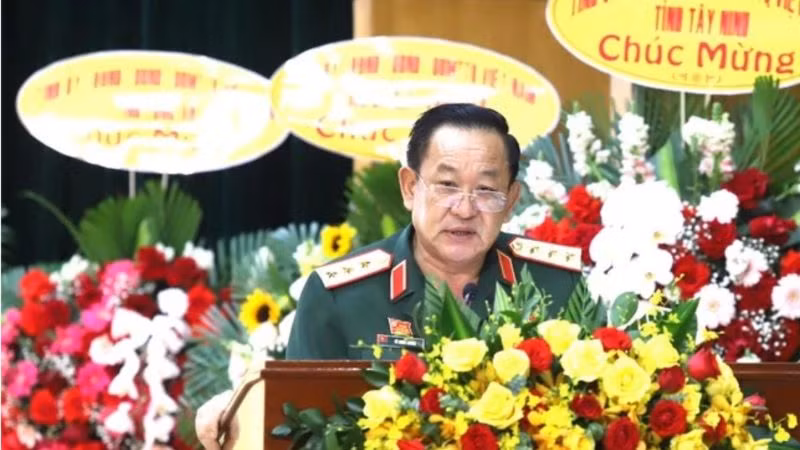 Đồng chí Võ Minh Lương, Thứ trưởng Quốc phòng phát biểu chỉ đạo Đại hội.