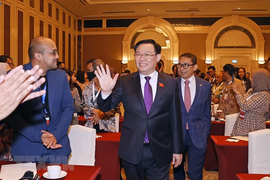 Chủ tịch Quốc hội Vương Đình Huệ đến Diễn đàn Chính sách Đối ngoại.