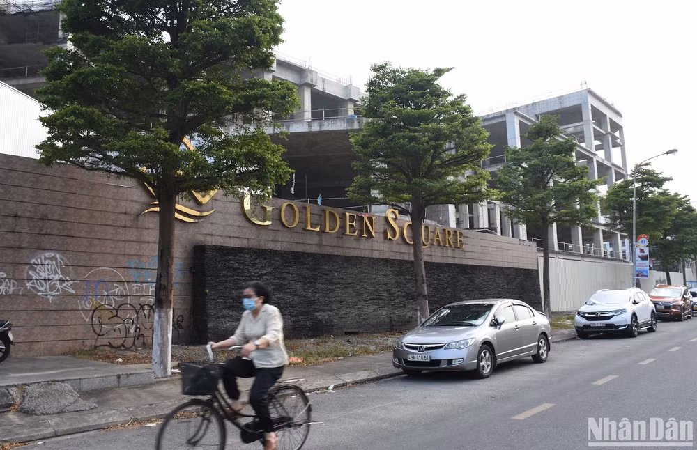 Dự án Golden Square chấm dứt hoạt động sau nhiều năm khởi công, xây dựng.