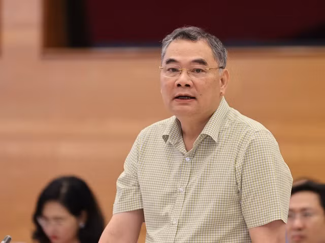 Trung tướng Tô Ân Xô, Người phát ngôn Bộ Công an. Trung tướng Tô Ân Xô, Người phát ngôn Bộ Công an.
