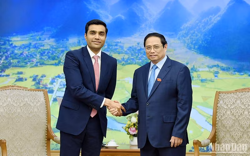 Thủ tướng Phạm Minh Chính tiếp ông Karan Adani, Tổng Giám đốc Công ty Cảng và đặc khu kinh tế Tập đoàn Adani (Ấn Độ).