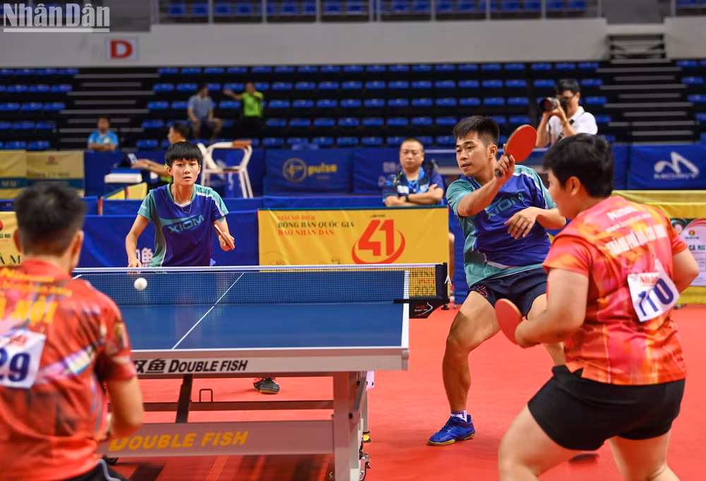 Bùi Ngọc Lan và Nguyễn Đức Tuân luôn là một bộ đôi ăn ý, từng thi đấu với nhau nhiều năm của bóng bàn Hải Dương. Bùi Ngọc Lan và Nguyễn Đức Tuân luôn là một bộ đôi ăn ý, từng thi đấu với nhau nhiều năm của bóng bàn Hải Dương.