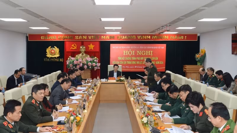 Toàn cảnh hội nghị.