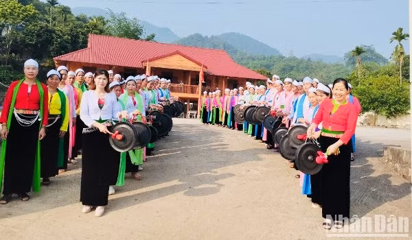 Huyện Kim Bôi (Hòa Bình) luôn quan tâm phát huy giá trị Chiêng Mường. Huyện Kim Bôi (Hòa Bình) luôn quan tâm phát huy giá trị Chiêng Mường.