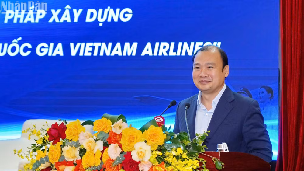 Đồng chí Lê Hải Bình, Ủy viên dự khuyết Trung ương Đảng, Tổng Biên tập Tạp chí Cộng sản phát biểu tại hội thảo "Nâng cao vai trò của thành phần kinh tế Nhà nước trong nền kinh tế thị trường định hướng xã hội chủ nghĩa ở Việt Nam - thực tiễn Tổng Công ty Hàng không Việt Nam - Vietnam Airlines". Đồng chí Lê Hải Bình, Ủy viên dự khuyết Trung ương Đảng, Tổng Biên tập Tạp chí Cộng sản phát biểu tại hội thảo "Nâng cao vai trò của thành phần kinh tế Nhà nước trong nền kinh tế thị trường định hướng xã hội chủ nghĩa ở Việt Nam - thực tiễn Tổng Công ty Hàng không Việt Nam - Vietnam Airlines".