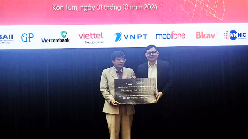 Viện Công nghệ Blockchain và Trí tuệ nhân tạo ABAII tặng tỉnh Kon Tum 100 tài khoản học trực tuyến Masterteck. Viện Công nghệ Blockchain và Trí tuệ nhân tạo ABAII tặng tỉnh Kon Tum 100 tài khoản học trực tuyến Masterteck.