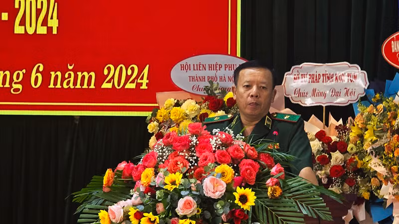Thiếu tướng Nguyễn Đức Mạnh phát biểu tại đại hội.