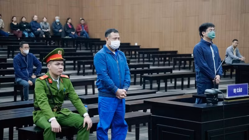 Bị cáo Nghiêm Quang Minh bị tuyên án 12 năm tù. Bị cáo Nghiêm Quang Minh bị tuyên án 12 năm tù.