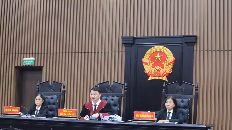 Hội đồng xét xử tiến hành xét hỏi Hội đồng xét xử tiến hành xét hỏi