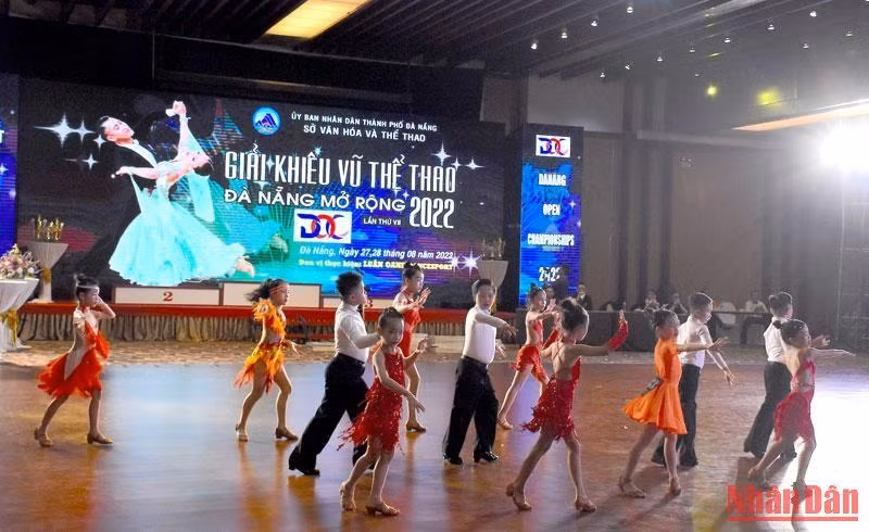 Đà Nẵng khai mạc Giải Khiêu vũ thể thao mở rộng lần thứ 7 năm 2022.