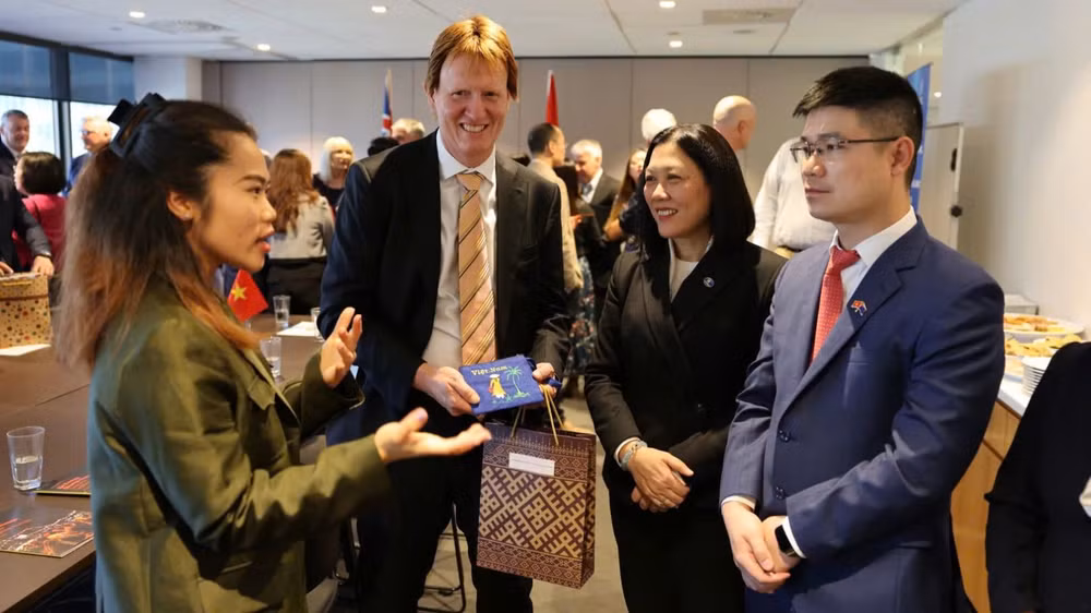 Trong khuôn khổ chuyến thăm, làm việc tại New Zealand, đoàn đại biểu thành phố Hà Nội đã tổ chức chương trình gặp gỡ các doanh nghiệp Việt Nam và New Zealand.