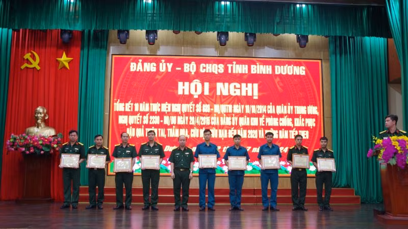Khen thưởng các tập thể và cá nhân có thành tích xuất sắc trong phòng, chống, khắc phục hậu quả thiên tai.