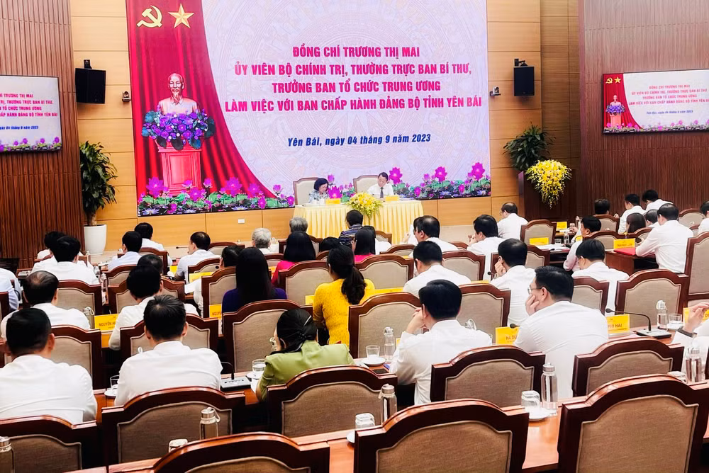 Toàn cảnh buổi làm việc. Toàn cảnh buổi làm việc.